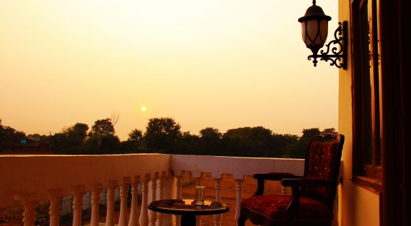 Explore Offbeat Orchha hotels fagun Haveli